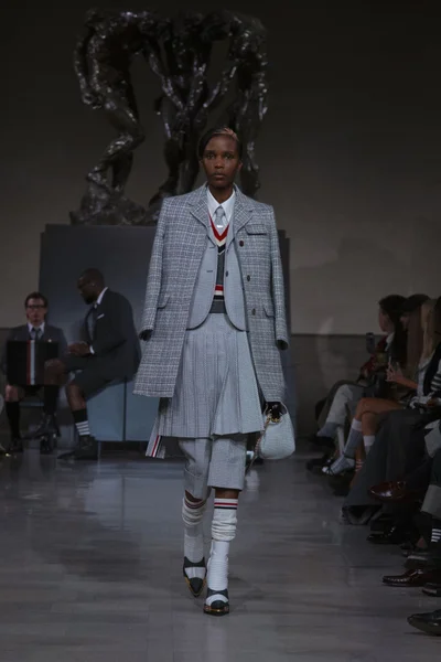 Look 46